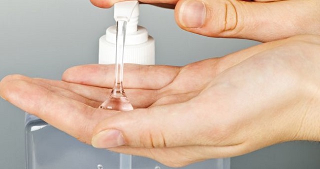 Massage bằng dầu gel